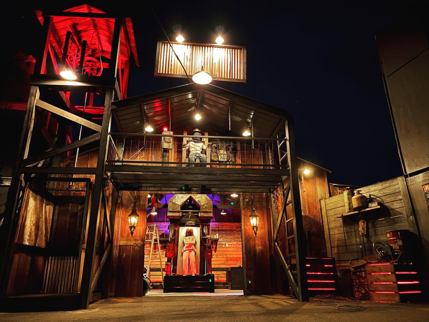 Madworld Haunted Attraction