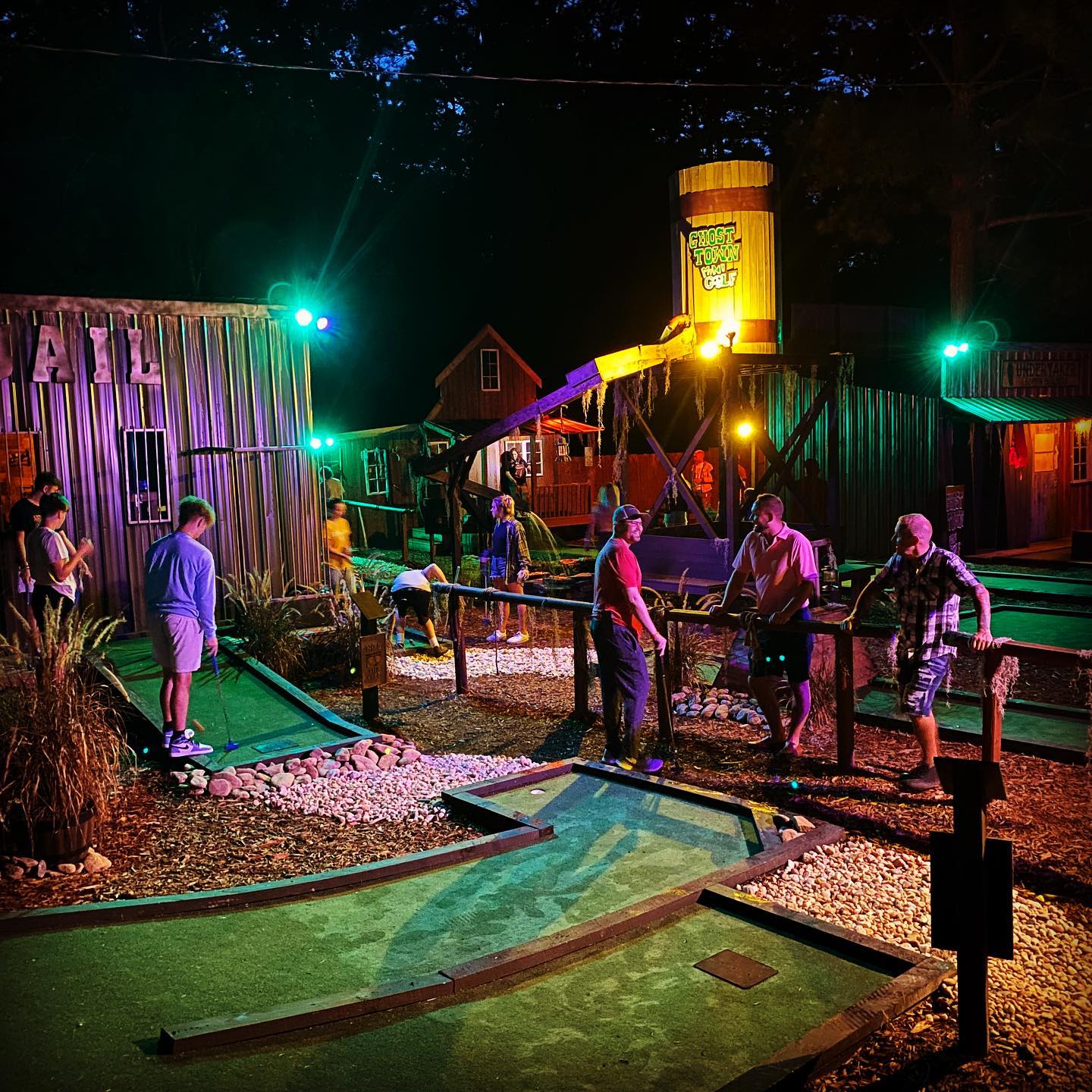 Event Feedback: Madworld Haunted Attractions - Nov. 1st Only * See Notes